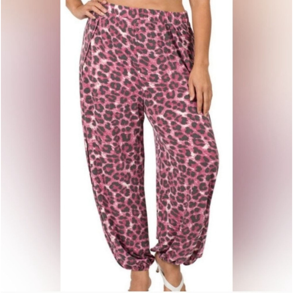 Zenana Joggers 2X Pink & Black Leopard Print, Split Leg